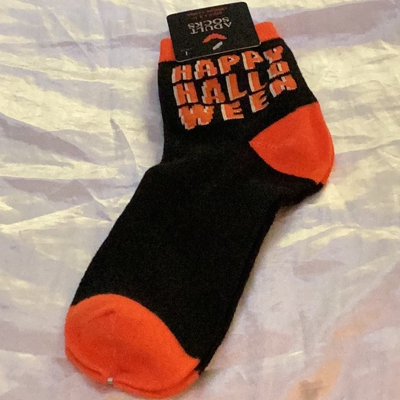 🎃NWT Happy Halloween 🎃 Unisex Socks Fun To Wear 🎃 - Picture 1 of 5